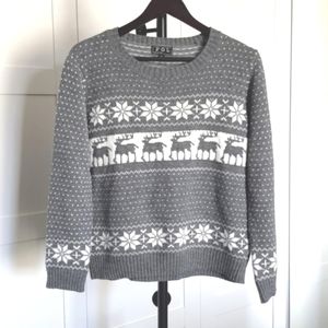 POL Snowflake Reindeer Holiday Knit Sweater Gray Size M